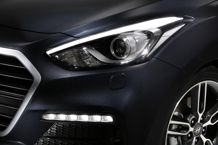  Hyundai i30 3-Door Turbo 2015 года  (фото 8 из 24)